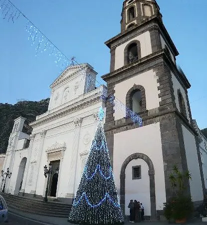La Misma Luna